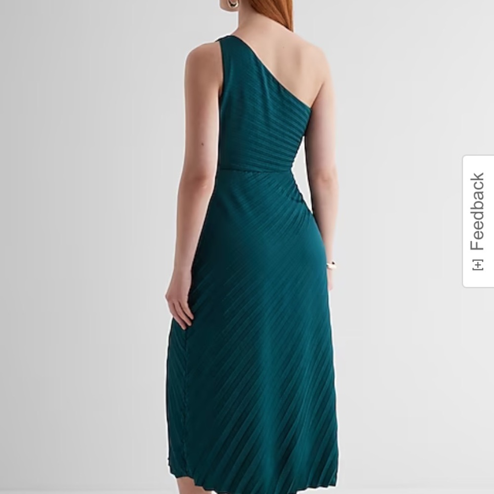 Worn once. Great for wedding guest or cocktail party!